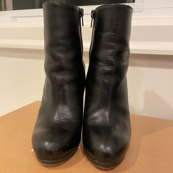 Louboutin Bootylili Ankle Boots - Picture 3 of 8